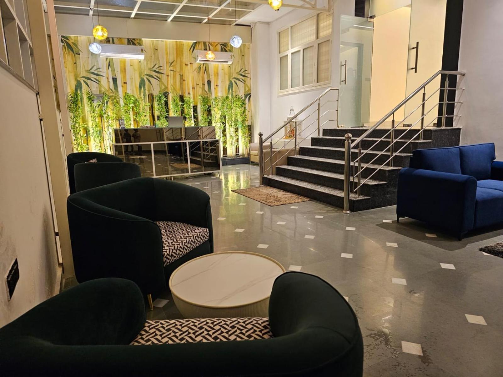 Hotel The Glass House Greater Noida Buitenkant foto